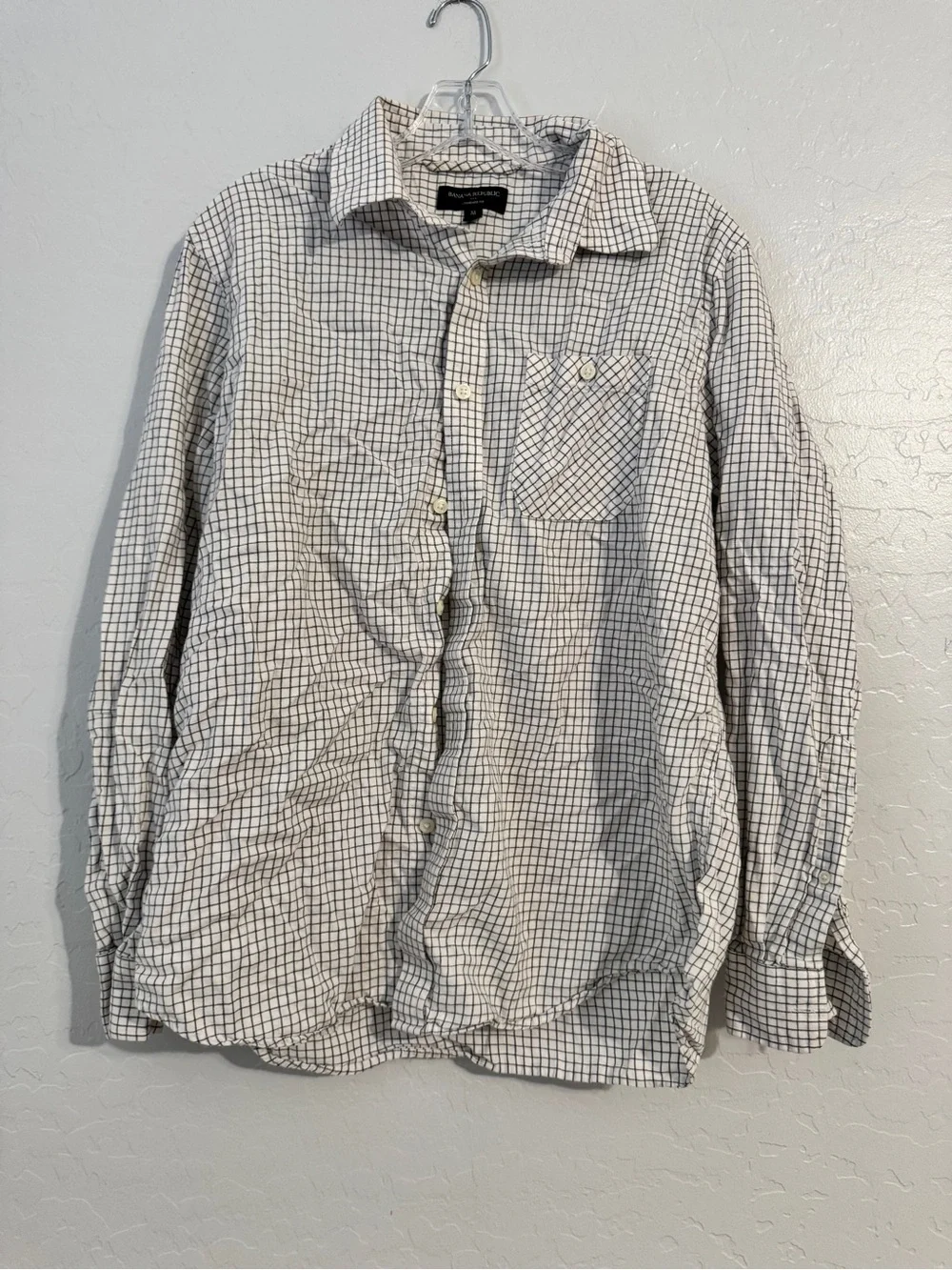 👕Banana Republic Woven White/Black Check Button-Up Collared LS Standard Fit M